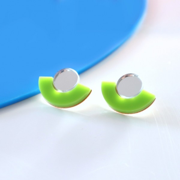 THINK+MAKE Handmade Earing Two Tone Plexiglass-Hypoallergenic Steel | Semicircles Green