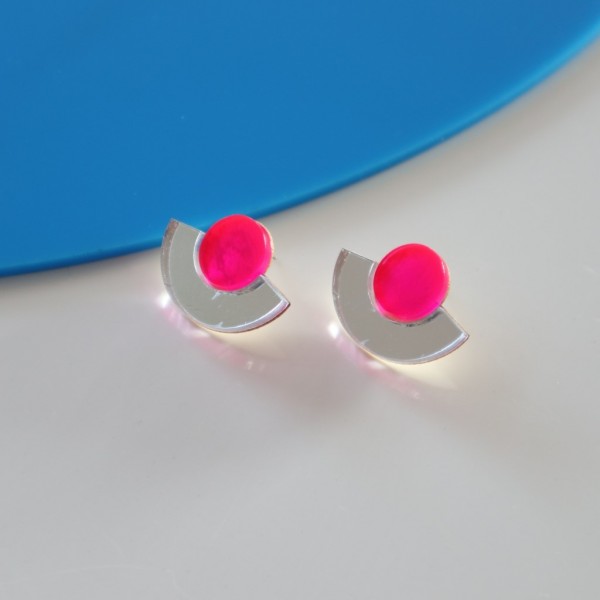 THINK+MAKE Handmade Earing Two Tone Plexiglass-Hypoallergenic Steel | Semicircles Pink